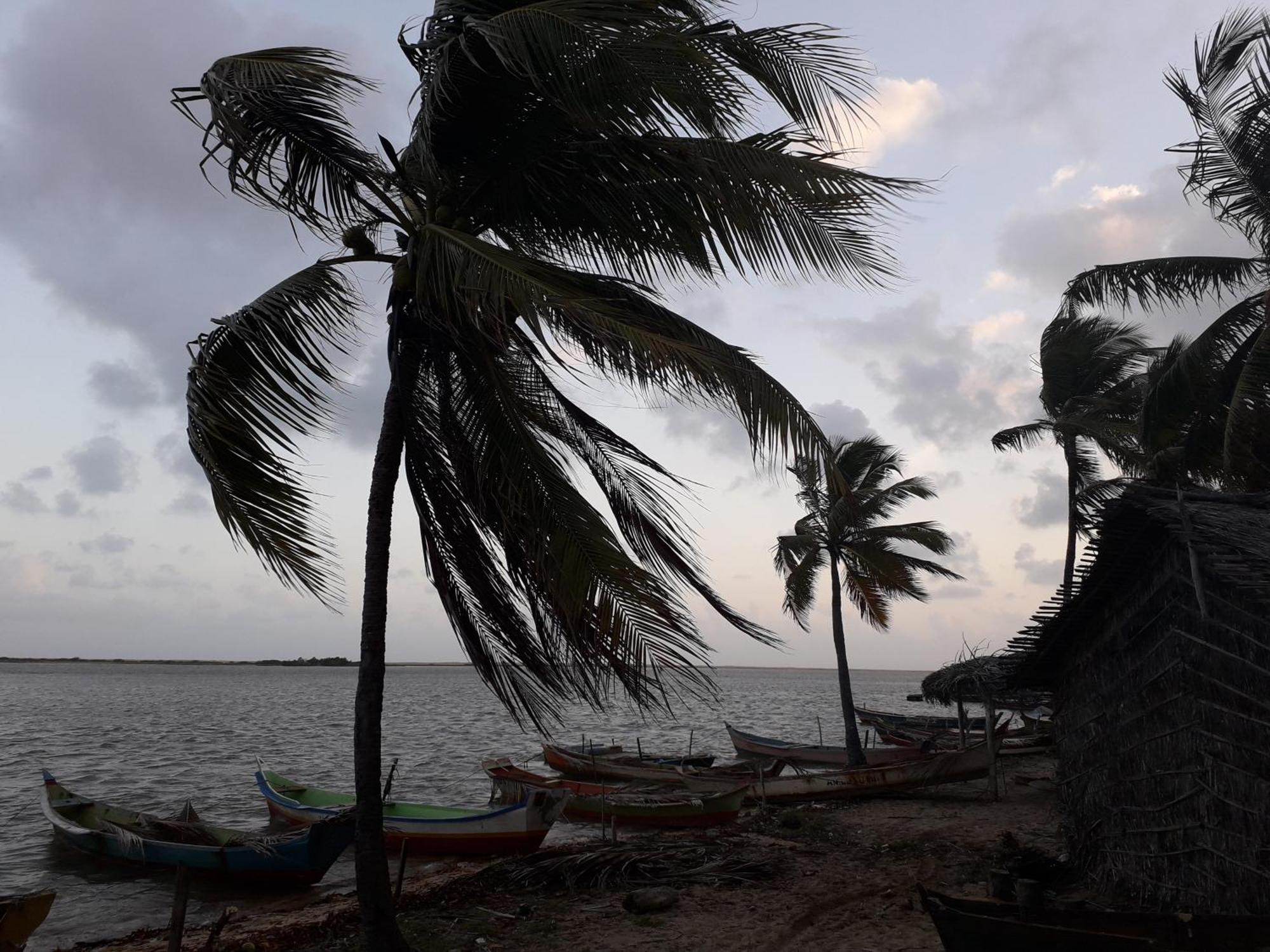 Chale Perto Da Praia Com Duas Suites E Varandao Pacatuba  Bagian luar foto